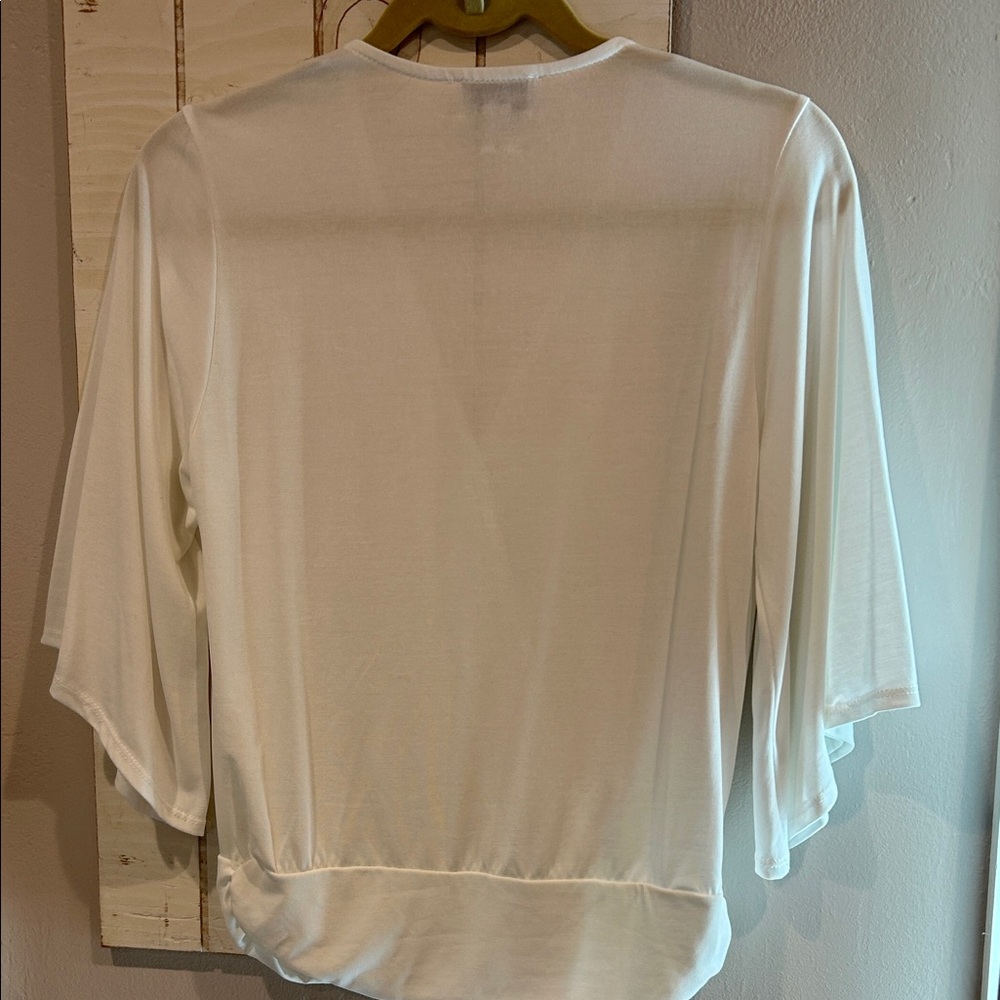 Veronica M Elegant White V-Neck Blouse - Picture 3 of 3